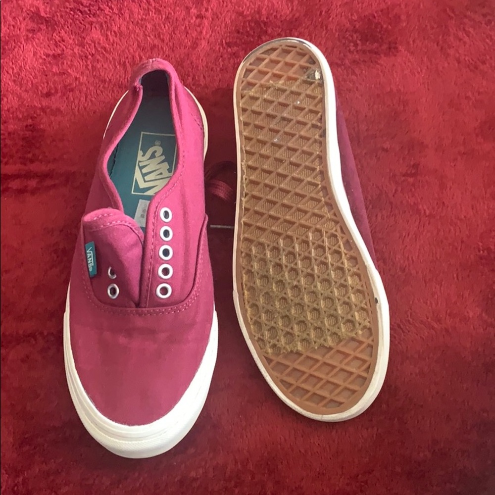 Shoes - Picture 4 of 5